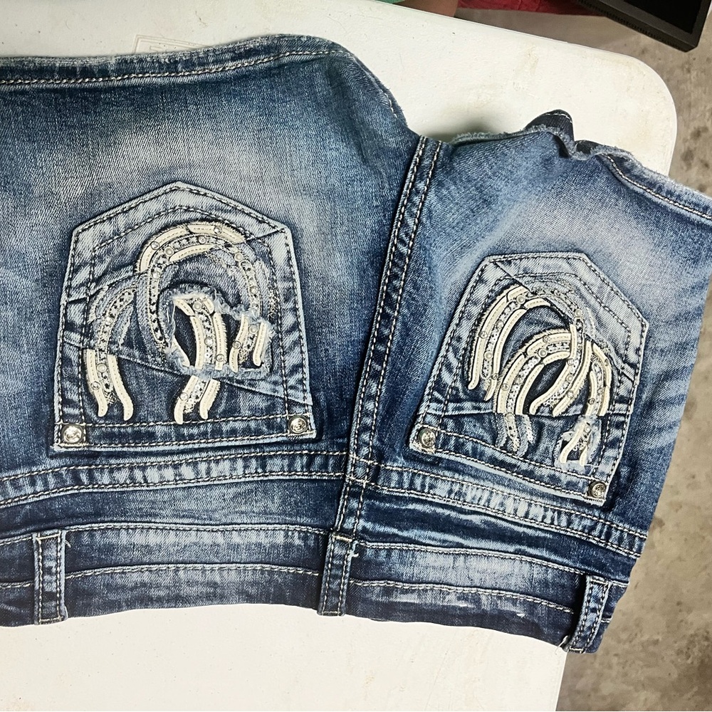 Miss me Jean shorts sz 28